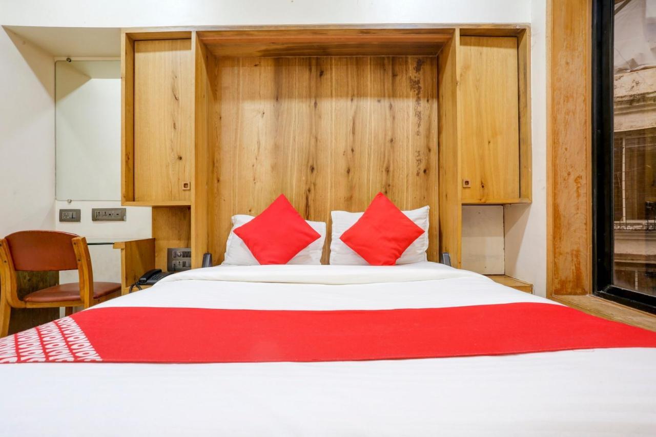 Oyo 81549 Hotel Elegance Nx Mumbai Exterior photo